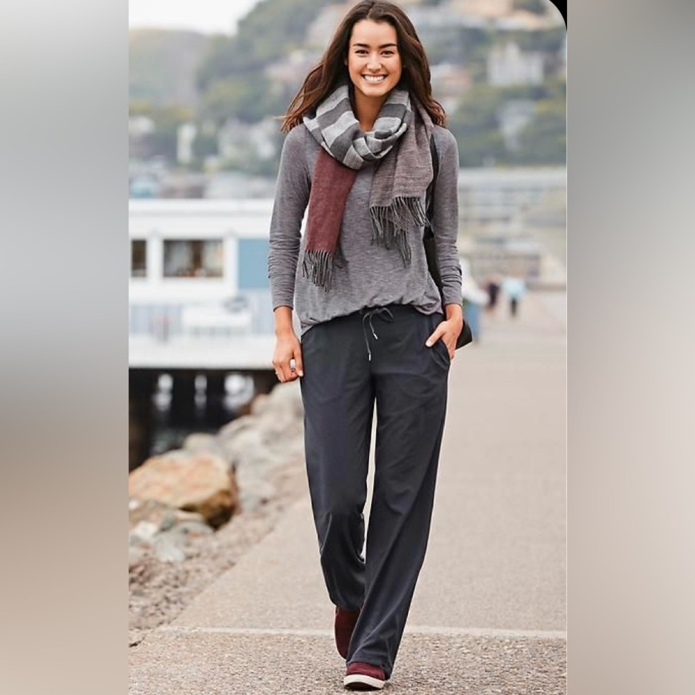 Athleta Midtown Trouser Navy Size 8